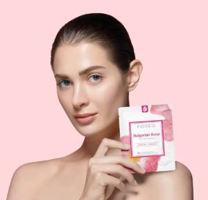 Mặt nạ hoa hồng cấp nước làm sáng da FOREO Farm To Face Sheet Mask - Bulgarian Rose